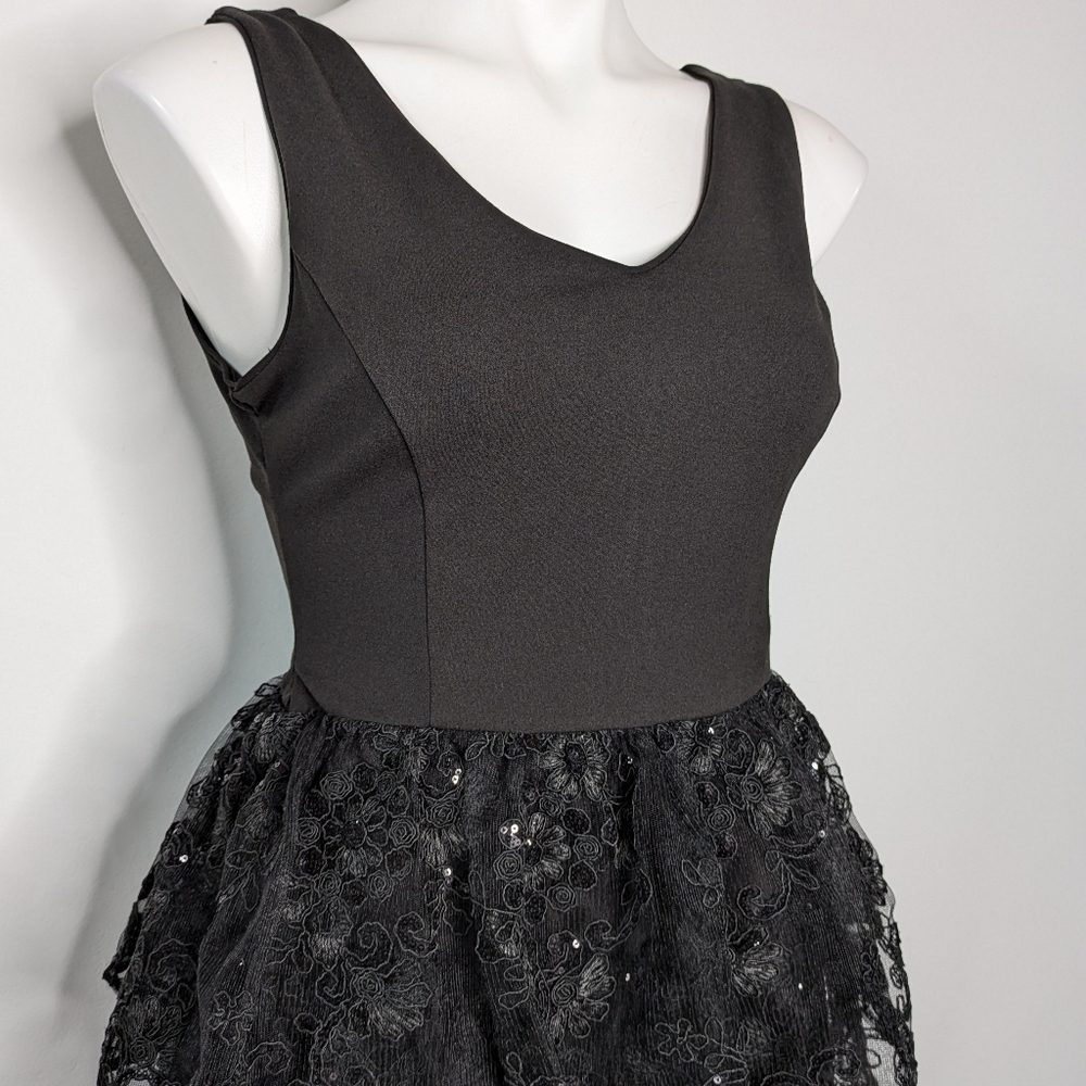 Julia Jordan black tiered layered sequin fit & flare v neck knee length dress 4 - Picture 6 of 10